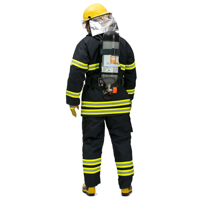 Feuerwehr-Schutzanzüge